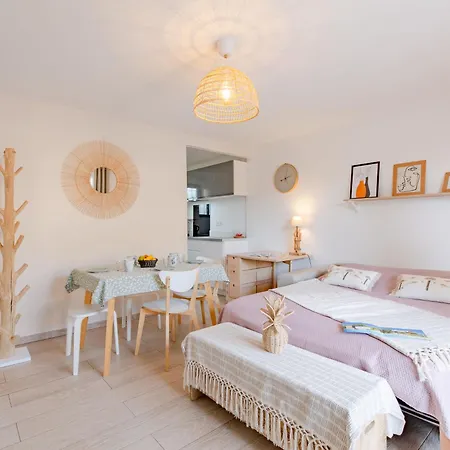 Le Saint Jean By Interhome Fréjus